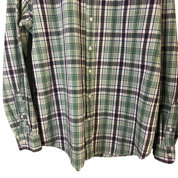 The classic fit old navy xl men’s long sleeve green and blue plaid button down - Picture 3 of 8